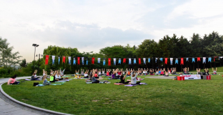 Etiler Sanatçılar Parkı'nda Yoga ve Pilates Keyfi!