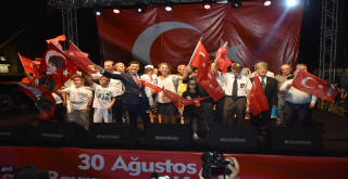 Beşiktaş'ta 30 Ağustos Zafer Bayramı!