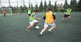 Nilüfer’de üniversitelilerin spor heyecanı başladı