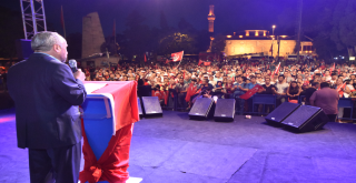 Beşiktaş'ta Milli İrade ve Demokrasi Yürüyüşü!