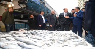 Başkan Sözlü’den Balıkçılar Pazarına Ziyaret