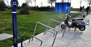 İzmir’de bisikletler için ücretsiz tamir istasyonları kuruldu