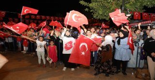 Diyarbakır'da Başkan Atilla, Demokrasi Nöbeti’ne katıldı