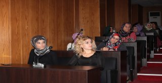 Diyarbakır Büyükşehir'den kadına yönelik şiddete karşı farkındalık semineri