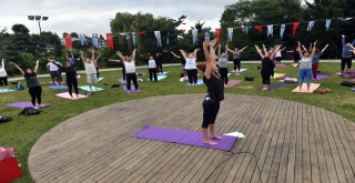 Etiler Sanatçılar Parkı’nda Yoga ve Pilates Keyfi!