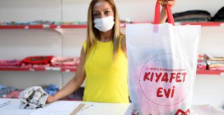 Mersin Büyükşehir Belediyesi'nin 'Kıyafet Evi' 1500 Aileye Ulaştı
