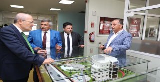 Ak Parti Milletvekili Yavuz Subaşı Ve Balıkesir Büyükşehir Belediye Başkanı Zekai Kafaoğlu, Bağcılar Belediyesi’ni Ziyaret Etti