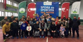 Bursa'nın Genç Raketleri Başarıya Doymuyor