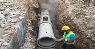 BASKİ Genel Müdürlüğü İçme Suyu ve Kanalizasyon Dairesi Başkanlığı bünyesinde merkez ve kırsal mahallelerde BASKİ ekipleri çalışmalarını tüm hızıyla sürdürüyor.