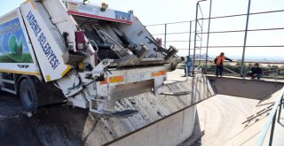 Mersin'in Çöpü Mobil Katı Atık Aktarma İstasyonları İle Taşınıyor