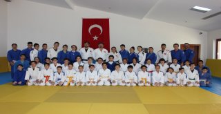 Geleceğin Judocuları Osmangazi'de Yetişiyor