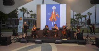 Mersin'de Bu Ne Biçim Mozart İsimli Anlatımlı Çocuk Konseri Gerçekleştirdi