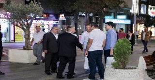 Başkan Hasan Can Gündüzü Ayrı Gecesi Ayrı Güzel Alemdağ Caddesi'ni Gezerek Vatandaşlar ve Esnaflar ile Sohbet Etti