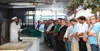 Başkan Hasan Can ve AK Parti Ümraniye İlçe Başkanı Av. Mahmut Eminmollaoğlu Ümraniyeli Esnaf Turgay Yersel’in Cenazesine Katıldı