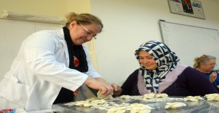 Osmangazi'den Kadınlara İğne Oyası Eğitimi