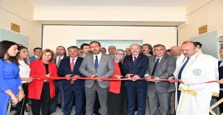 Bandırma 17 Eylül Üniversitesi'nin 2018 - 2019 Akademik Yılı'na başlaması dolayısıyla bir üniversitenin kampüsünde bir tören düzenlendi. Gençlik ve Spor Bakanı Mehmet Muharrem Kasapoğlu ve Balıkesir B