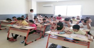 Adana’da ücretsiz eğitim için 25 bin öğrenci sınava girdi