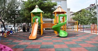 Sinanbey Mahallesi Çocuk Oyun Alanı Yeni Görünümüne Kavuştu