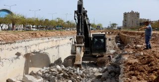 Büyükşehir'in Dere Islahı Çalışmaları Devam Ediyor