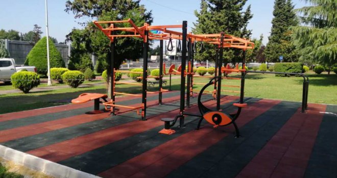 Büyükşehir ilk workout spor istasyonu Yahya Kaptan’da kuruldu