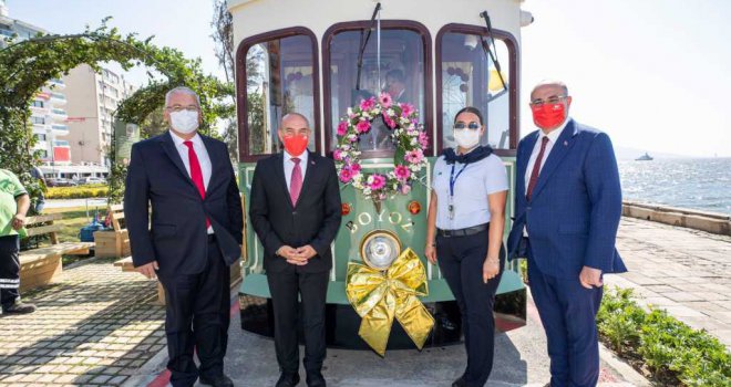 İzmir’in 98’inci kurtuluş gününde seferlerine başladı Hoş geldin “nostaljik tramvay”