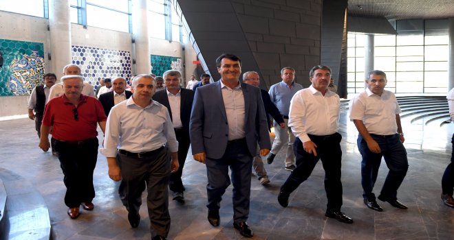 Osmangazi Belediye Meclis Üyeleri Fetih Müzesi'ni Gezdi