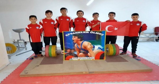Belediye Sporun Haltercilerinden Efsane Ustaya Vefa