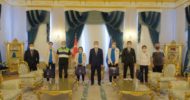 Şampiyon sporculardan Başkan Aktaş'a ziyaret