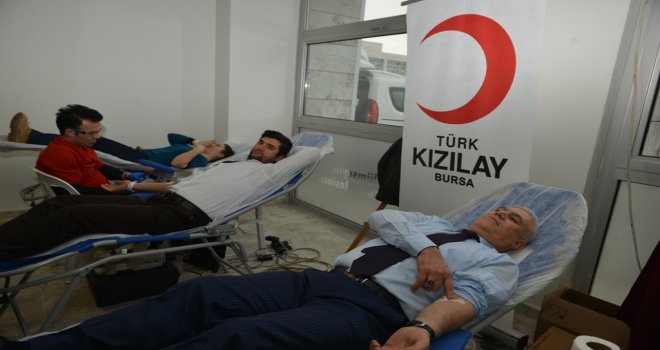 Nilüfer Belediyesi çalışanlarından kök hücre ve kan bağışı