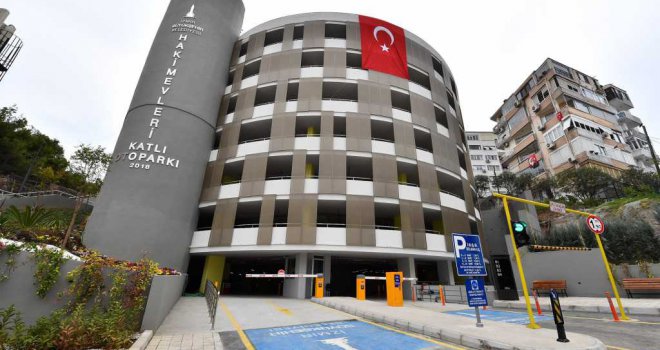 İzmir'de şehit ve gazi yakınlarına Büyükşehir otoparkları ücretsiz