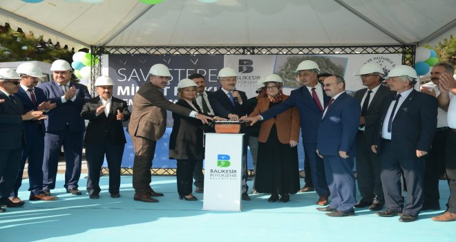 Cumhurbaşkanı Recep Tayyip Erdoğan'ın Millet Bahçeleri projelerini açıklamasının ardından Balıkesir Büyükşehir Belediye Başkanı Zekai Kafaoğlu, 3'ncü Millet Parkı'nın temelini İvrindi ve Havran'dan so