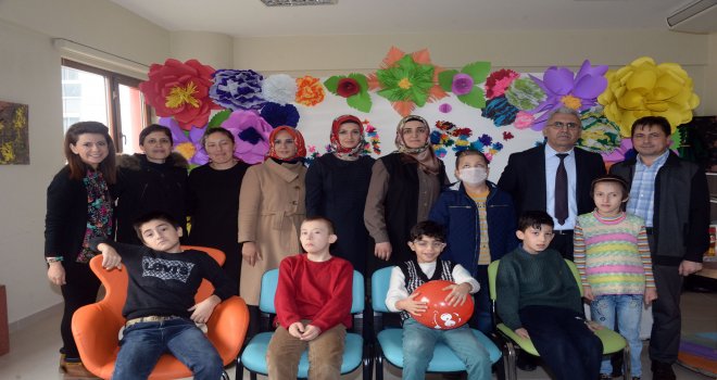 Osmangazi'den Engelli Öğrencilere El Sanatları Eğitimi