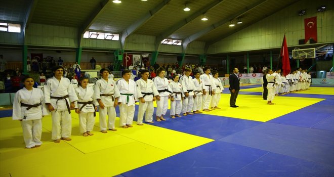 Büyükşehir'den Cumhuriyet Kupası Judo Turnuvası