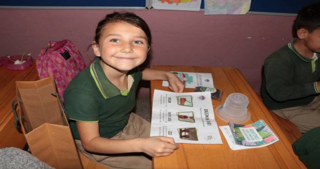 Okullar, Geleneksel Çocuk Oyunlarıyla Şenleniyor