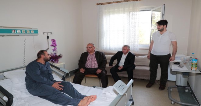 Başkan Hasan Can Hasta Ziyaretlerinde Bulundu