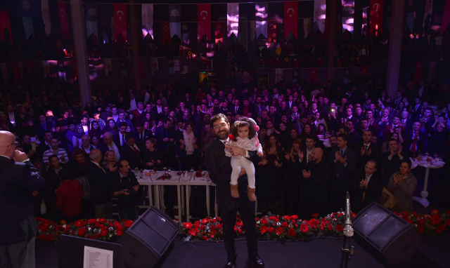 Beşiktaş Belediyesi’nden Erken Yılbaşı Kutlaması!
