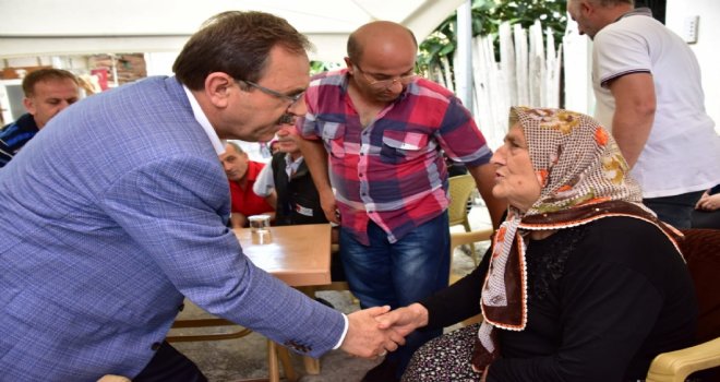 Başkan Şahin Şehit Adem Guven'in Ailesini Ziyaret Etti