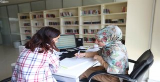 Bolluca’da Öğrenciler İçin Danışma Merkezi Kuruldu