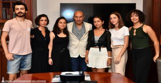 İklim aktivistleri Başkan Soyer’i ziyaret etti