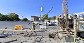 YENİ ULUS MEYDANI İÇİN İLK SONDAJ VURULDU