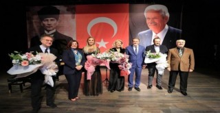 İsmet Sezgin'in heykeli törenle açıldı