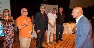 Başkan Soyer Olivelo Fikir Projesi’nin ödül törenine katıldı