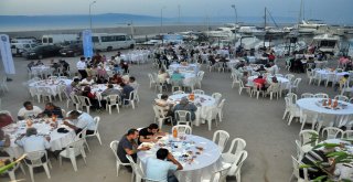 ENGELLİLER İFTARDA BİR ARAYA GELDİ
