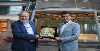 Ünlü Tarihçi İlber Ortaylı, 'Panorama 1326 Bursa Fetih Müzesi'ni Ziyaret Etti