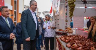 Karacabey Belediyesi'nden Kitap ve Yöresel Ürünler Fuarı