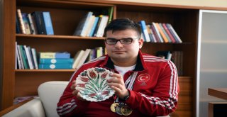 BÜYÜKŞEHİR ENGELLERİ SEVGİYLE AŞIYOR
