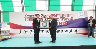 12 Spor Kulübüne 16 Branşta 10 Bin Adet Malzeme Dağıtıldı