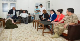 ZORLUOĞLU ÇİFTİNDEN ŞEHİT AİLELERİNE BAYRAM ZİYARETİ