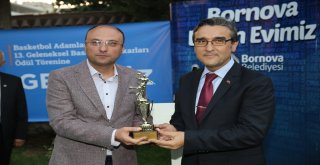 Basketbol Adamları Derneği'nden Başkan Ergün'e Onur Ödülü