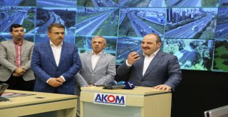 BAKAN VARANK AKOM'U ZİYARET ETTİ